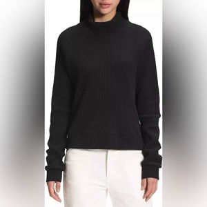 The North Face Chabot Mock Neck Long Sleeve Top